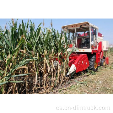 Maquinaria agrícola cosechadora de maíz
